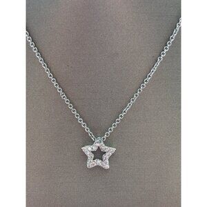 Star-Shaped Pendant Necklace With Rhinestones On Silver Chain